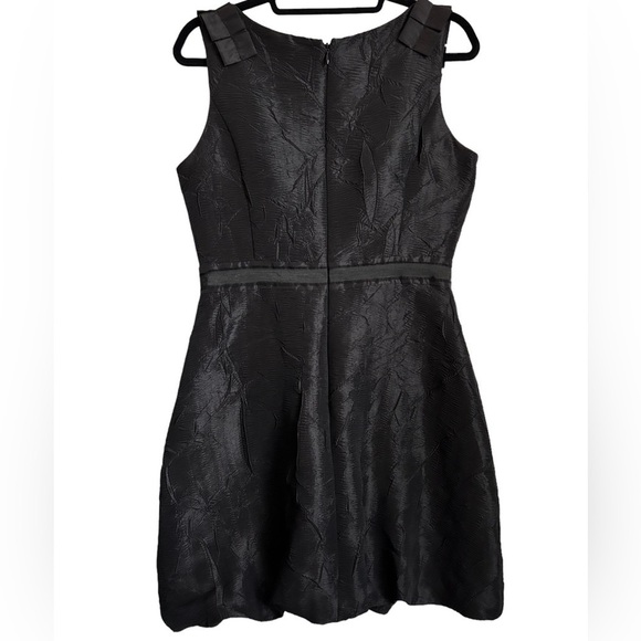 Max and Cleo Women’s Sleeveless Black Crinkle Puffball Dress- Size 12 - Picture 2 of 6
